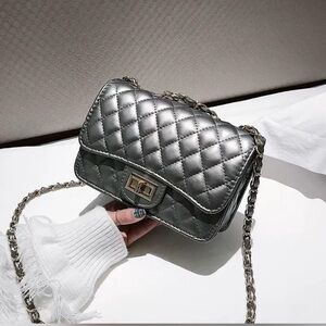 Chic Silver Quilted Crossbody Bag